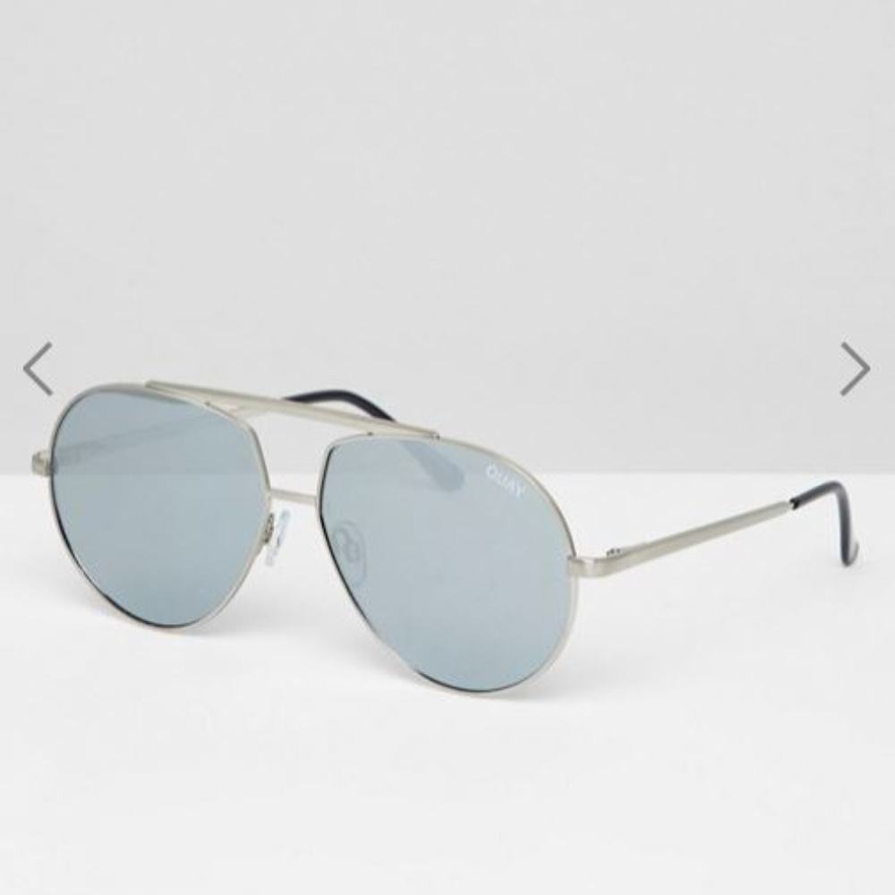 Quay Aviator Sunglasses In Silver